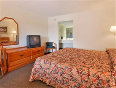 Ramada Ltd. Conference Center Hotel Tifton Room photo